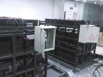 UPS電源室機房空調(diào)如何配置？