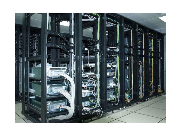 你們的機房動環監控設備，我們可以自己安裝嗎？