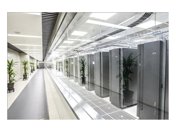 這里有一份網(wǎng)絡(luò)中心機(jī)房改造建設(shè)方案！