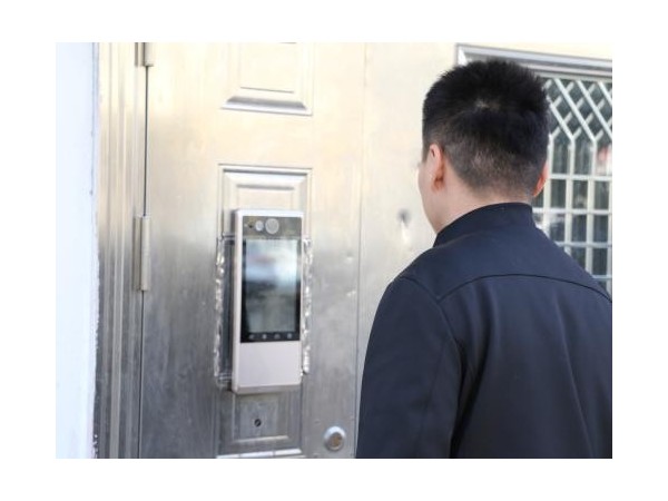 門禁系統聯動視頻監控，相得益彰！