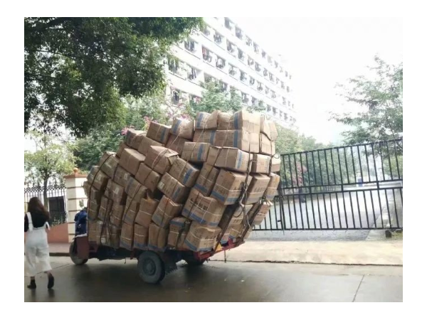 邁世與你分享一則正能量小故事：雖生活不易，但也要樂觀