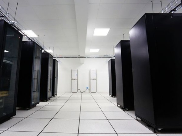 動(dòng)力環(huán)境監(jiān)控像大榕樹(shù)一樣守護(hù)你的機(jī)房