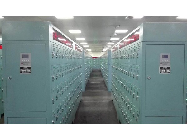 智能充電柜動環監控系統多少錢一套？